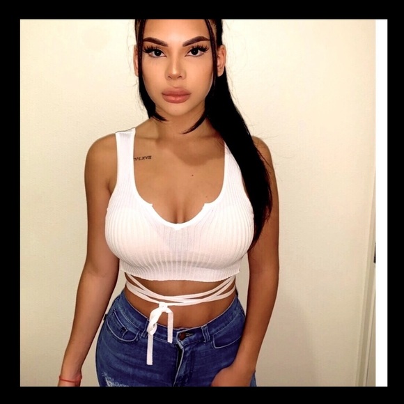 GIVEAWAY ITEM - Picture 3 of 9